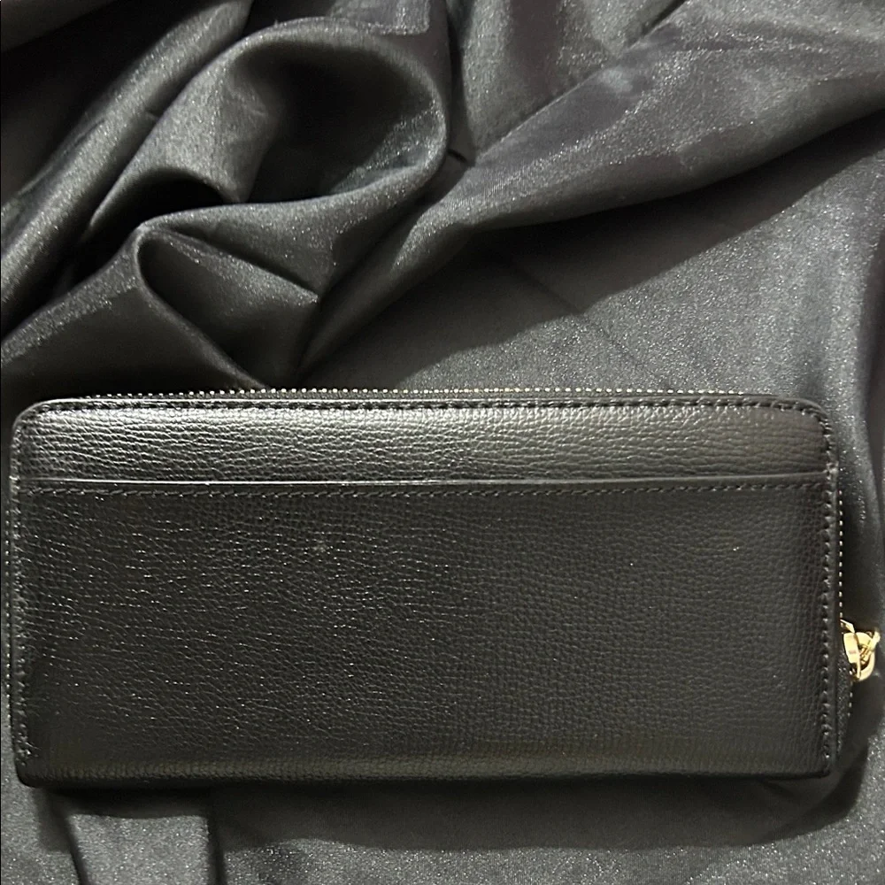 Kate Spade Black Zip-Around Wallet EUC - Picture 4 of 12